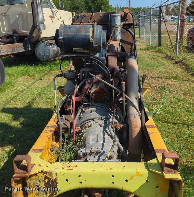 image for item MY9998 Cummins  engine