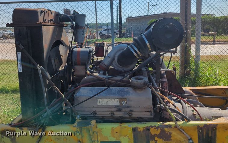 image for item MY9998 Cummins  engine