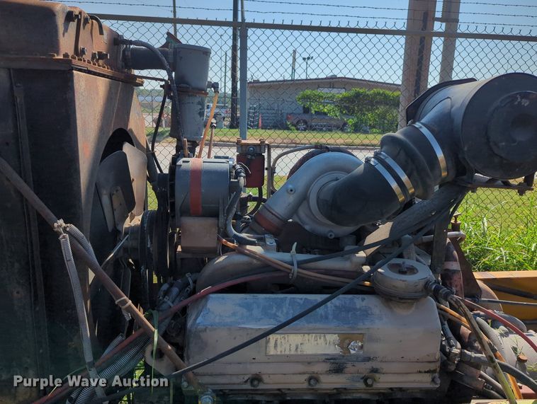 image for item MY9998 Cummins  engine