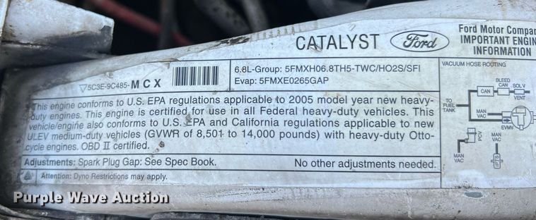 image for item NA9086 2005 Ford F350 Super Duty XL  Crew Cab utility bed pickup truck