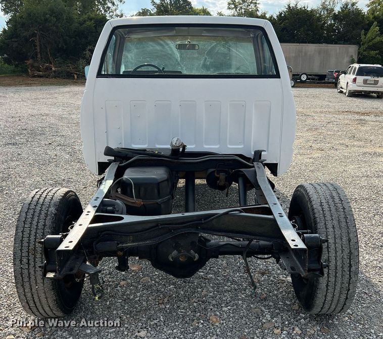 image for item NA9172 1990 Chevrolet Cheyenne 3500  pickup truck cab and chassis