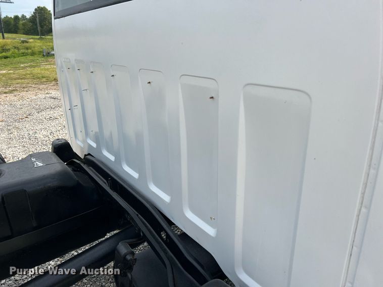 image for item NA9172 1990 Chevrolet Cheyenne 3500  pickup truck cab and chassis