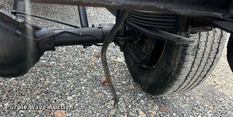 image for item NA9172 1990 Chevrolet Cheyenne 3500  pickup truck cab and chassis