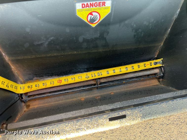 image for item NA9179 (2) Billy Goat OS901SPH overseeders