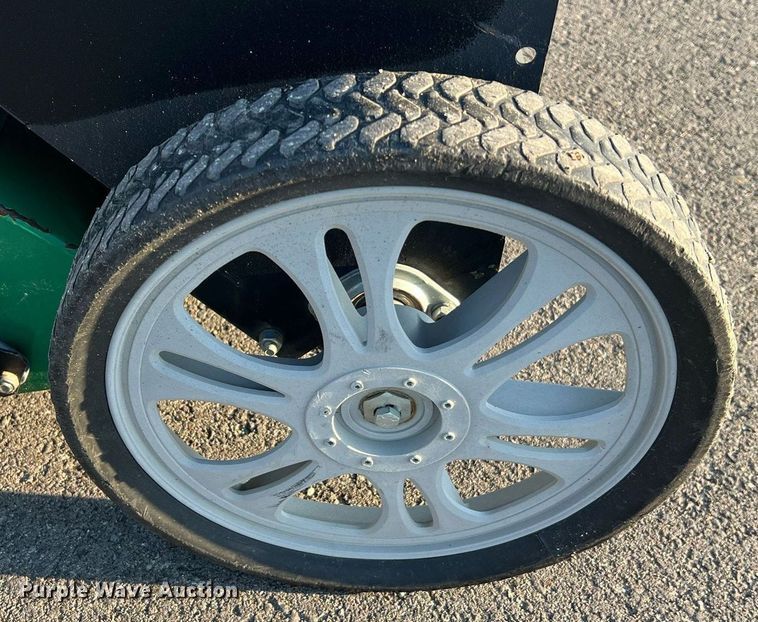 image for item NA9179 (2) Billy Goat OS901SPH overseeders