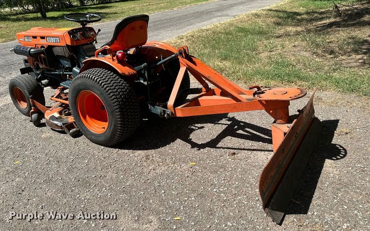 image for item NF9158 Kubota B6100 HST-D  MFWD tractor