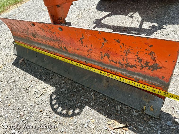 image for item NF9158 Kubota B6100 HST-D  MFWD tractor