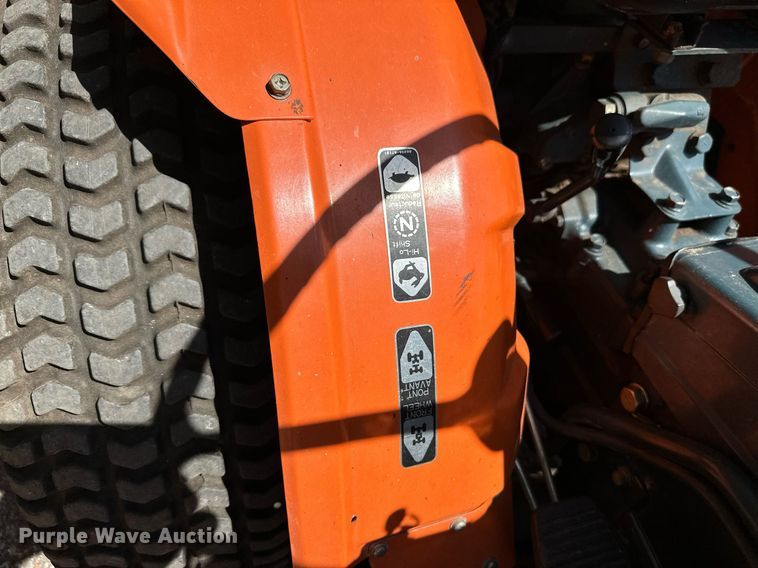 image for item NF9158 Kubota B6100 HST-D  MFWD tractor