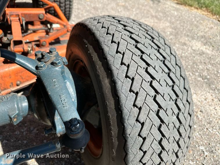 image for item NF9158 Kubota B6100 HST-D  MFWD tractor