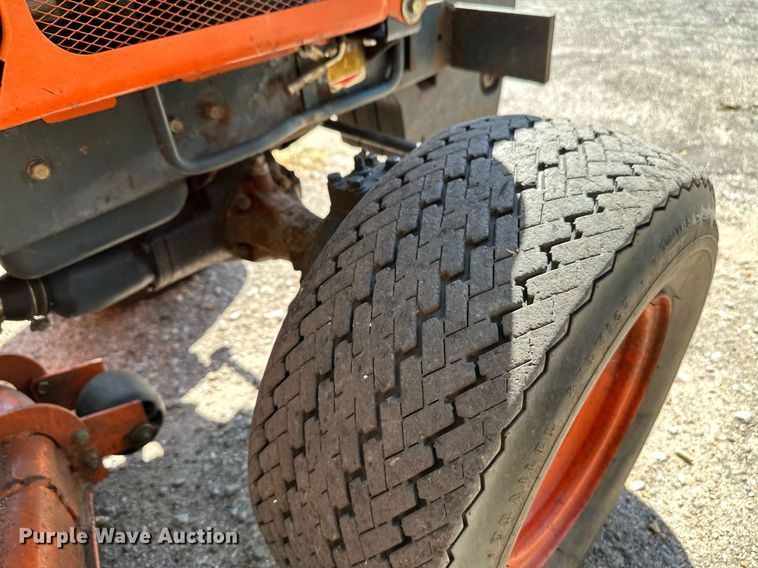 image for item NF9158 Kubota B6100 HST-D  MFWD tractor