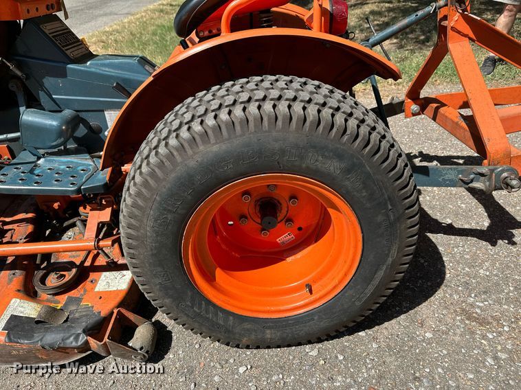 image for item NF9158 Kubota B6100 HST-D  MFWD tractor
