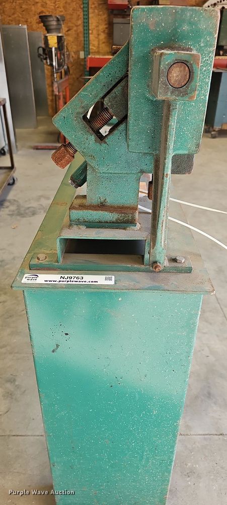 image for item NJ9763 Tools