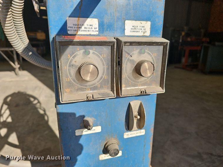 image for item NJ9763 Tools