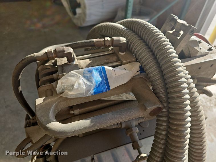 image for item NJ9763 Tools