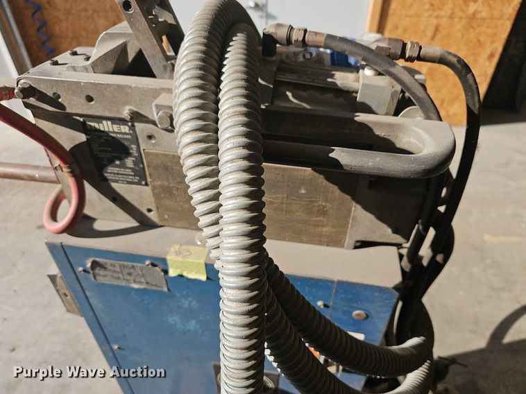 image for item NJ9763 Tools