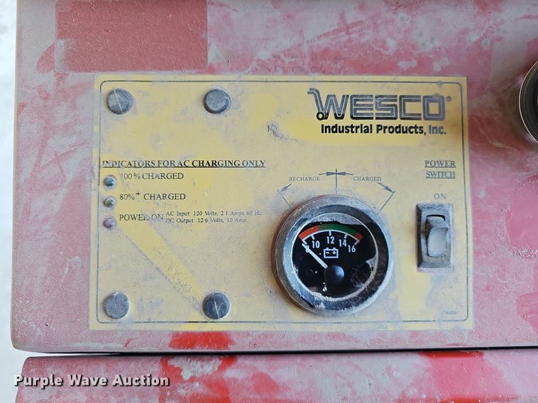 image for item NJ9764 2006 Wesco PSPL60242415S  platform lift