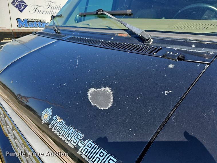 image for item NJ9767 1993 Chevrolet G20  van