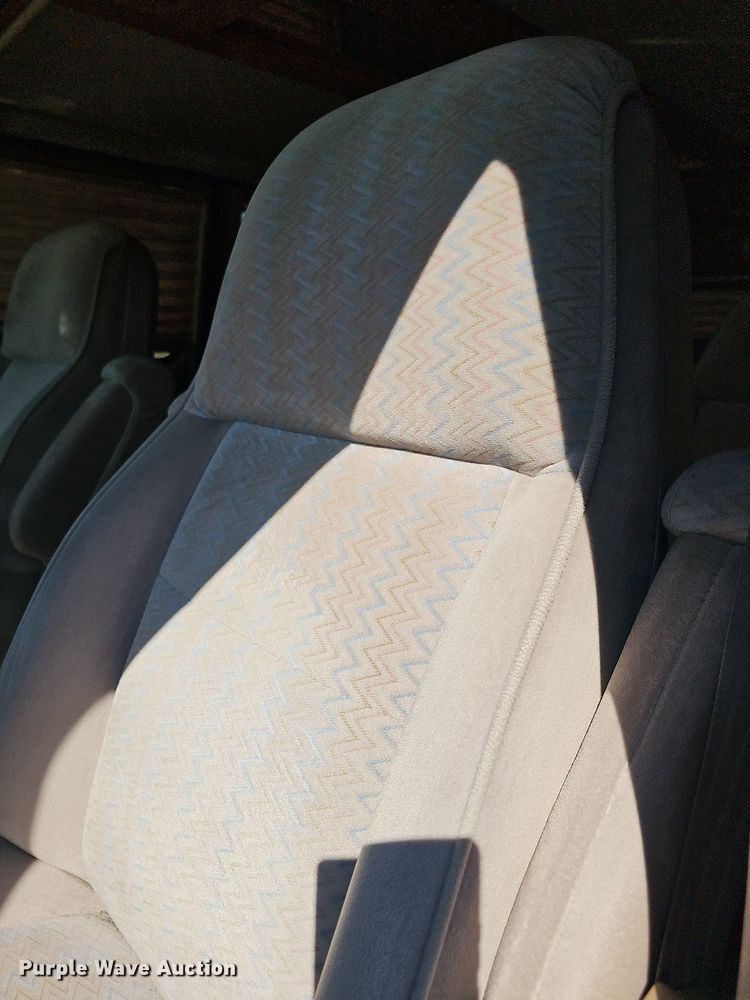 image for item NJ9767 1993 Chevrolet G20  van