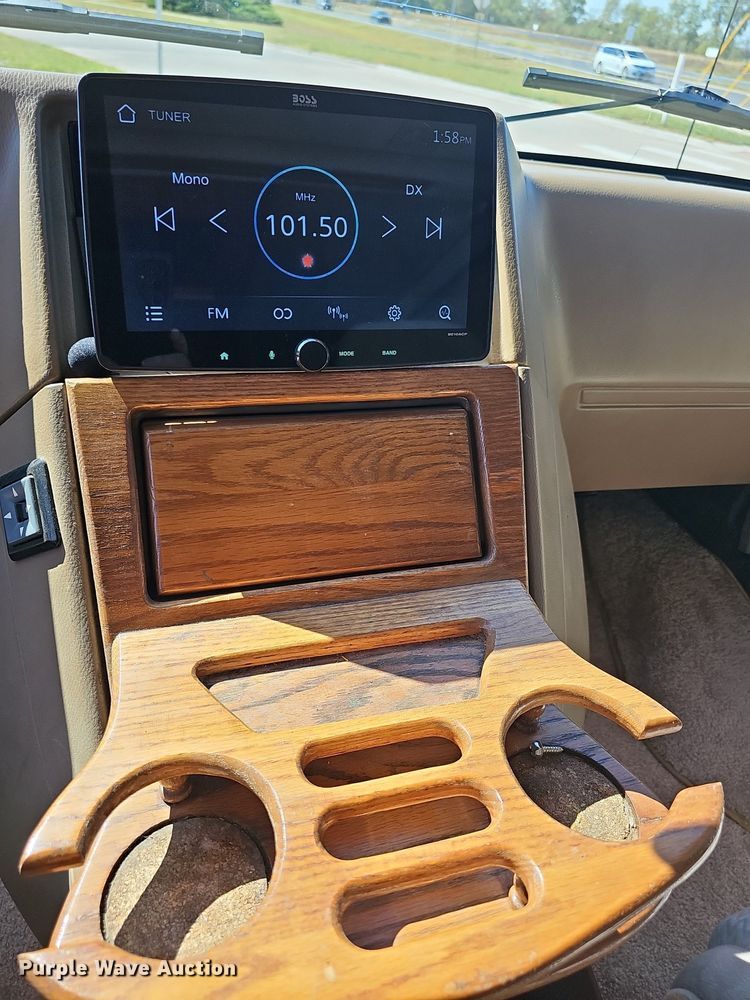 image for item NJ9767 1993 Chevrolet G20  van