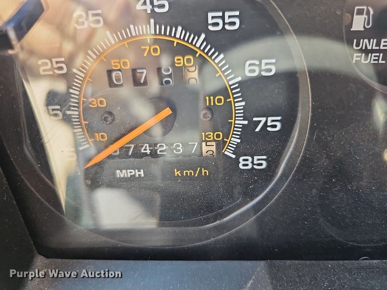 image for item NJ9767 1993 Chevrolet G20  van