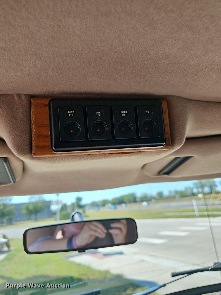 image for item NJ9767 1993 Chevrolet G20  van