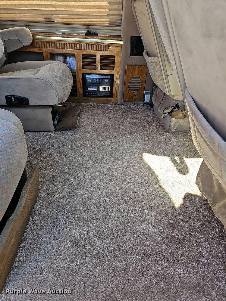 image for item NJ9767 1993 Chevrolet G20  van