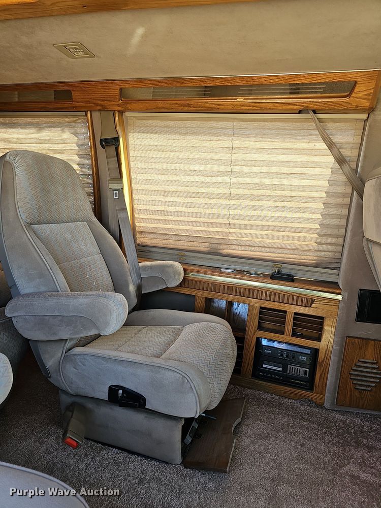 image for item NJ9767 1993 Chevrolet G20  van