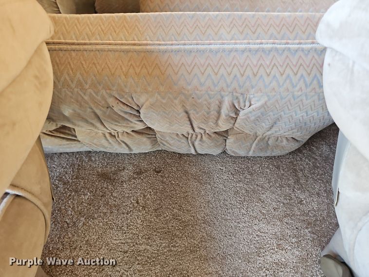 image for item NJ9767 1993 Chevrolet G20  van