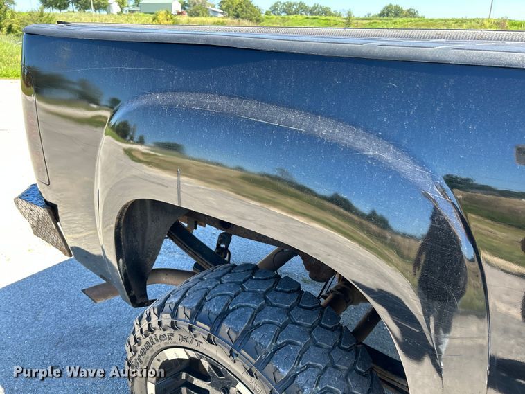 image for item NL9603 2008 GMC Sierra 1500  Crew Cab pickup truck