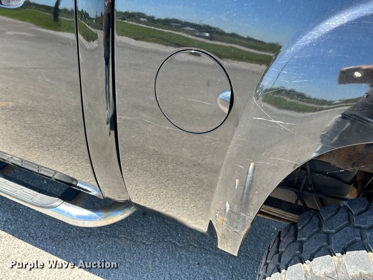 image for item NL9603 2008 GMC Sierra 1500  Crew Cab pickup truck