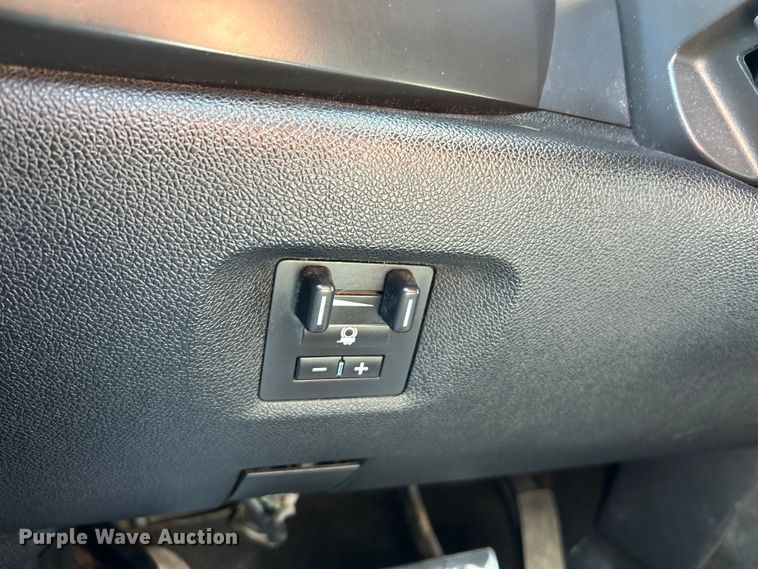 image for item NL9603 2008 GMC Sierra 1500  Crew Cab pickup truck