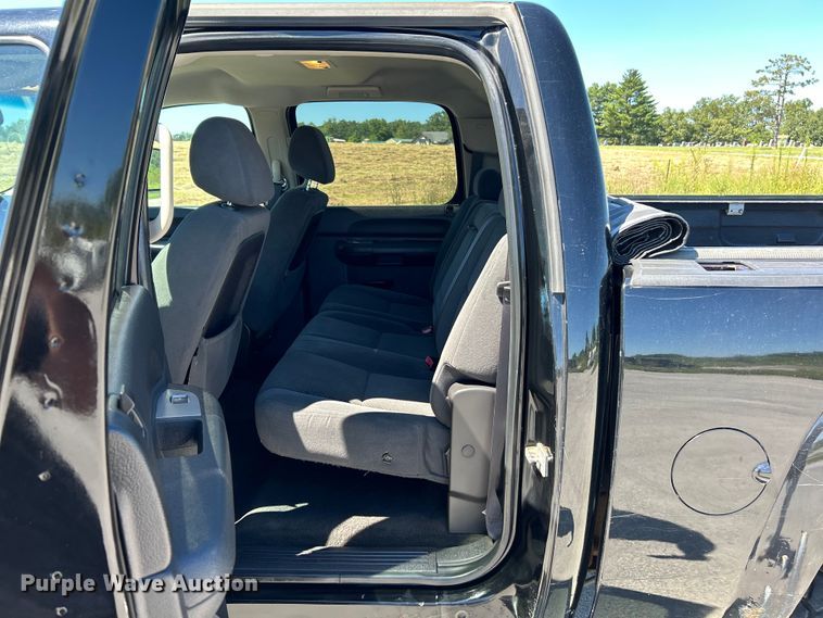 image for item NL9603 2008 GMC Sierra 1500  Crew Cab pickup truck