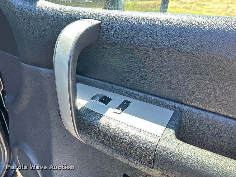 image for item NL9603 2008 GMC Sierra 1500  Crew Cab pickup truck