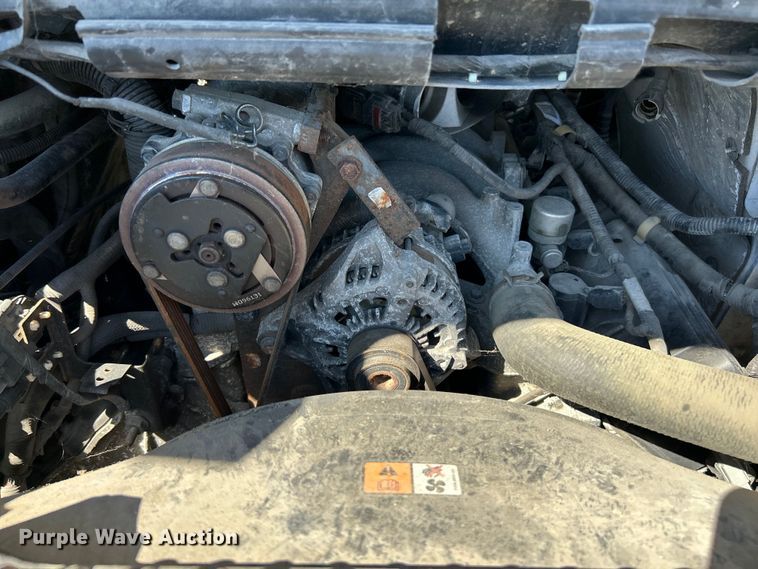 image for item NL9604 2009 Ford E450 Super Duty  shuttle bus