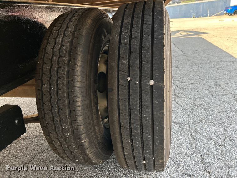 image for item NL9619 2006 Tri-Star  equipment trailer