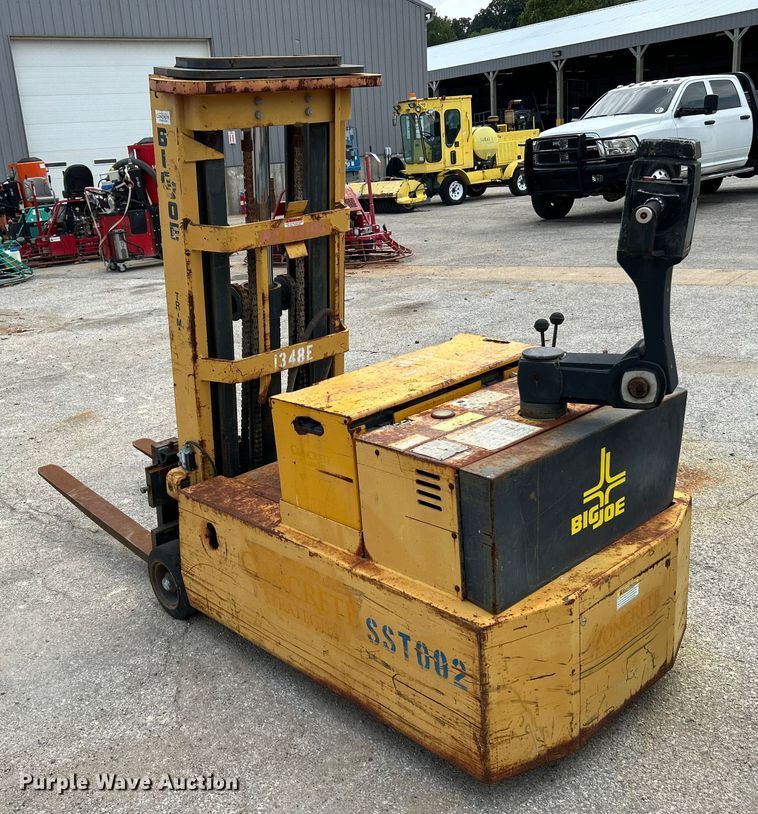 image for item NL9621 Big Joe PDC 30-158  forklift