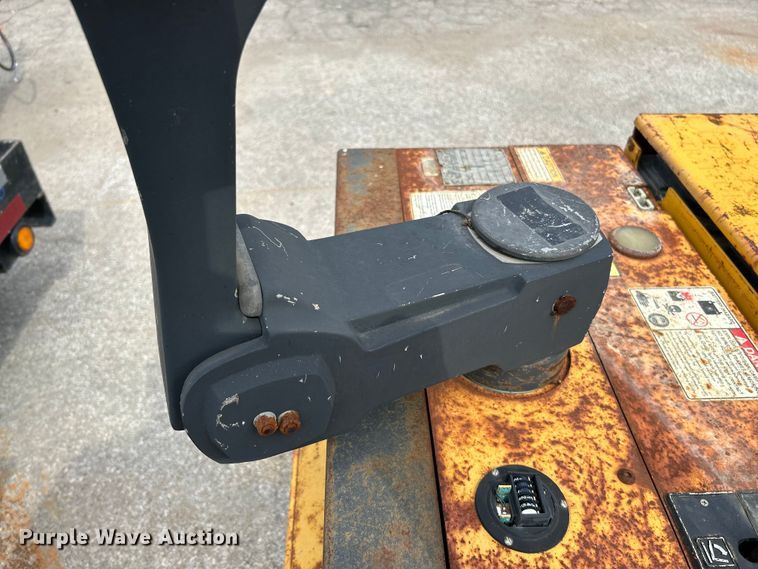 image for item NL9621 Big Joe PDC 30-158  forklift