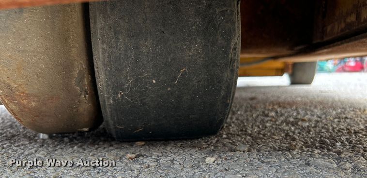 image for item NL9621 Big Joe PDC 30-158  forklift