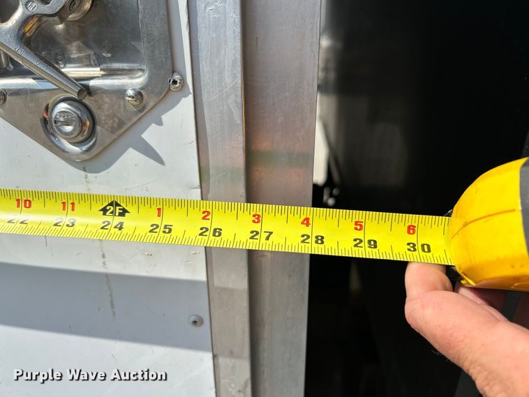 image for item NL9622 2005 Chevrolet Silverado 3500  dump bed pickup truck