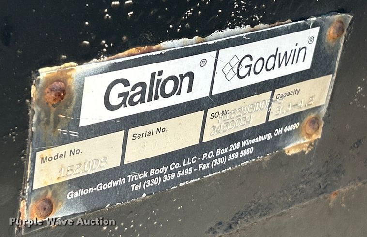 image for item NL9622 2005 Chevrolet Silverado 3500  dump bed pickup truck