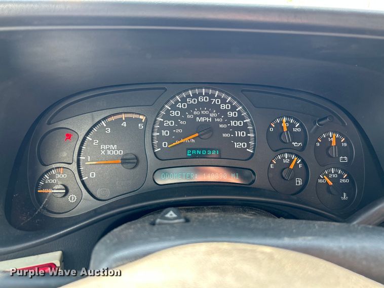 image for item NL9622 2005 Chevrolet Silverado 3500  dump bed pickup truck