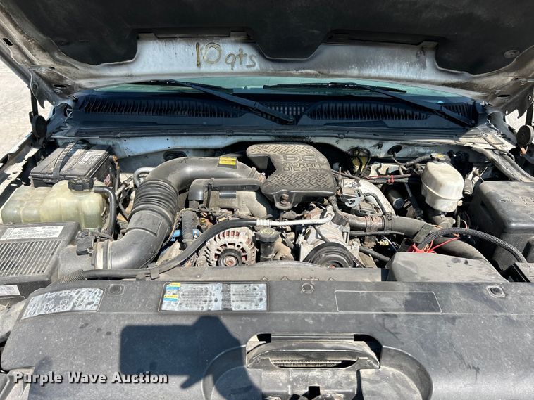 image for item NL9622 2005 Chevrolet Silverado 3500  dump bed pickup truck