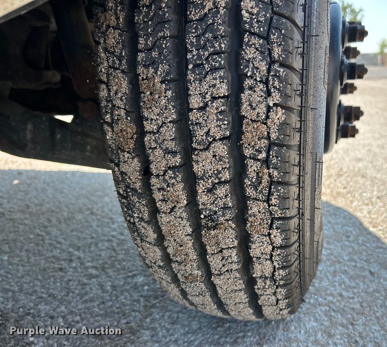 image for item NL9622 2005 Chevrolet Silverado 3500  dump bed pickup truck