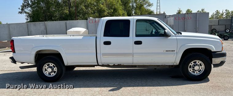 image for item NL9623 2007 Chevrolet Silverado 2500HD  Crew Cab pickup truck