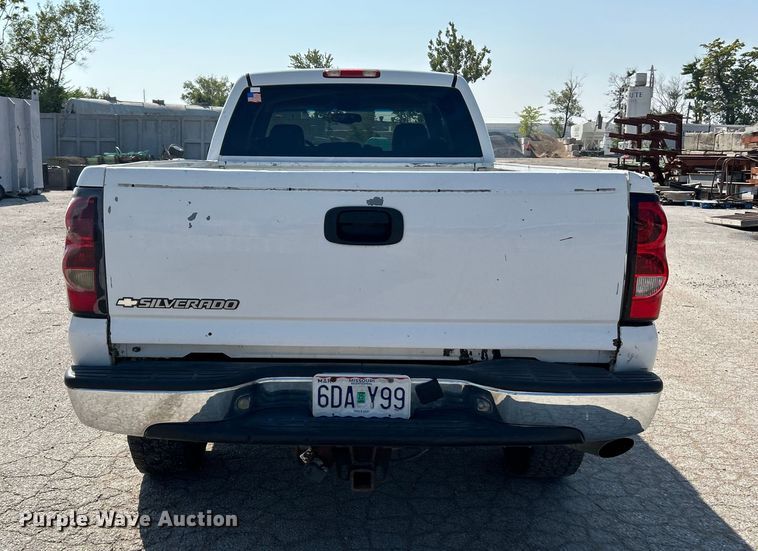 image for item NL9623 2007 Chevrolet Silverado 2500HD  Crew Cab pickup truck