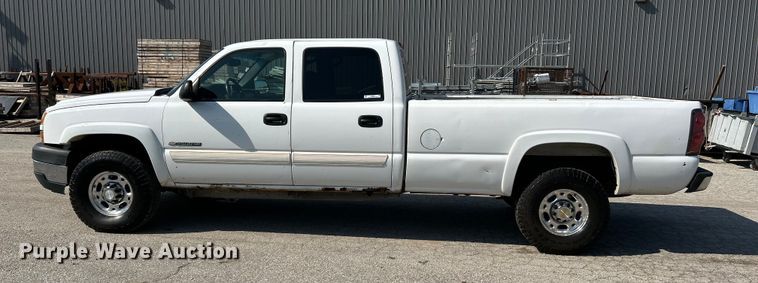 image for item NL9623 2007 Chevrolet Silverado 2500HD  Crew Cab pickup truck