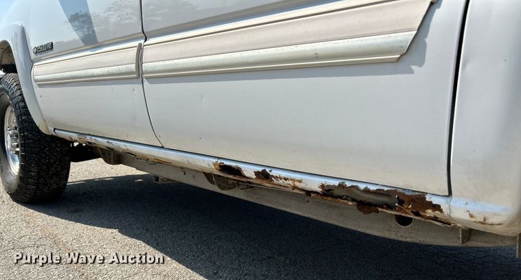 image for item NL9623 2007 Chevrolet Silverado 2500HD  Crew Cab pickup truck