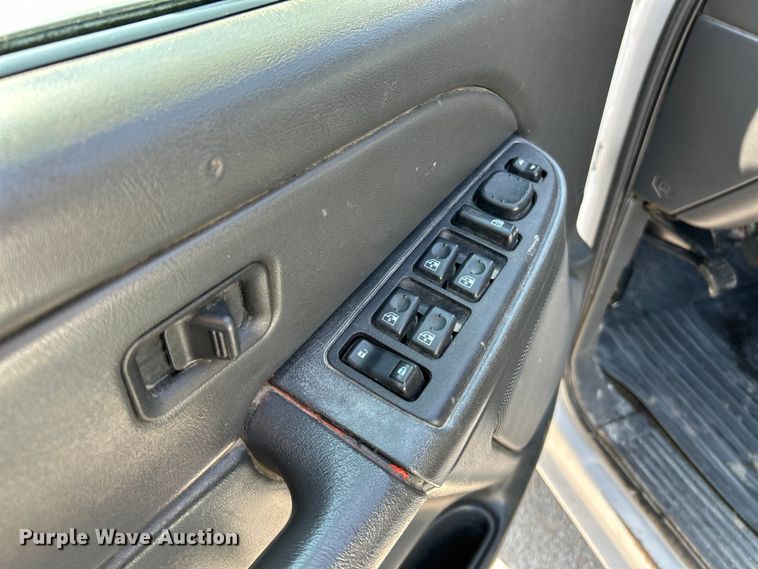 image for item NL9623 2007 Chevrolet Silverado 2500HD  Crew Cab pickup truck