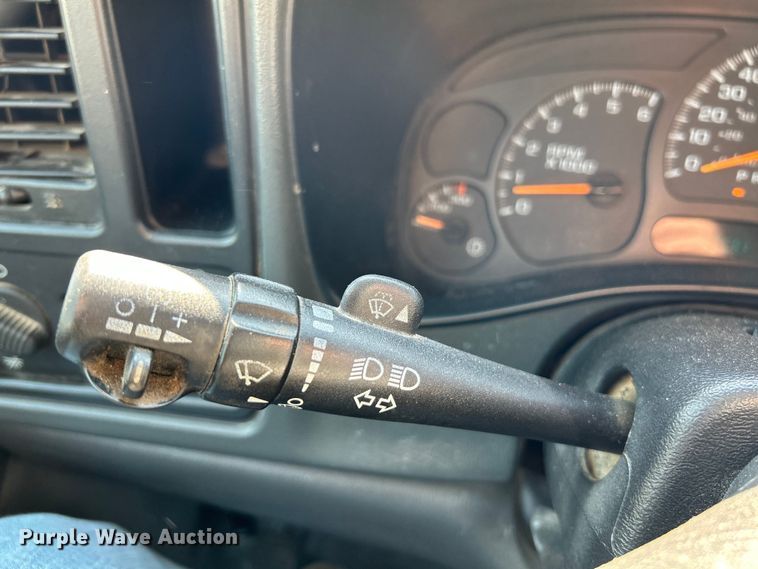 image for item NL9623 2007 Chevrolet Silverado 2500HD  Crew Cab pickup truck