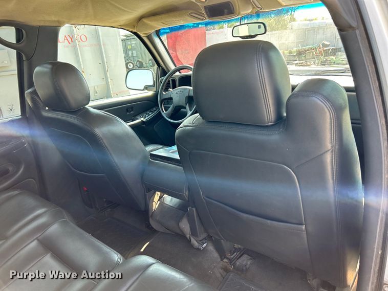 image for item NL9623 2007 Chevrolet Silverado 2500HD  Crew Cab pickup truck